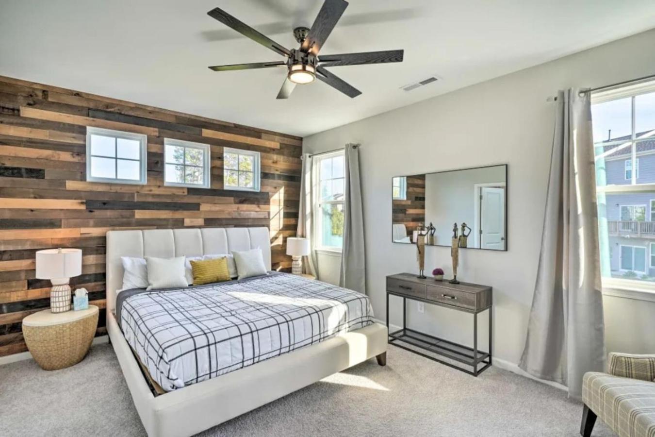 The Villas Buckingham 10 Mins To Rdu Airport Duke Downtown Durham Bagian luar foto
