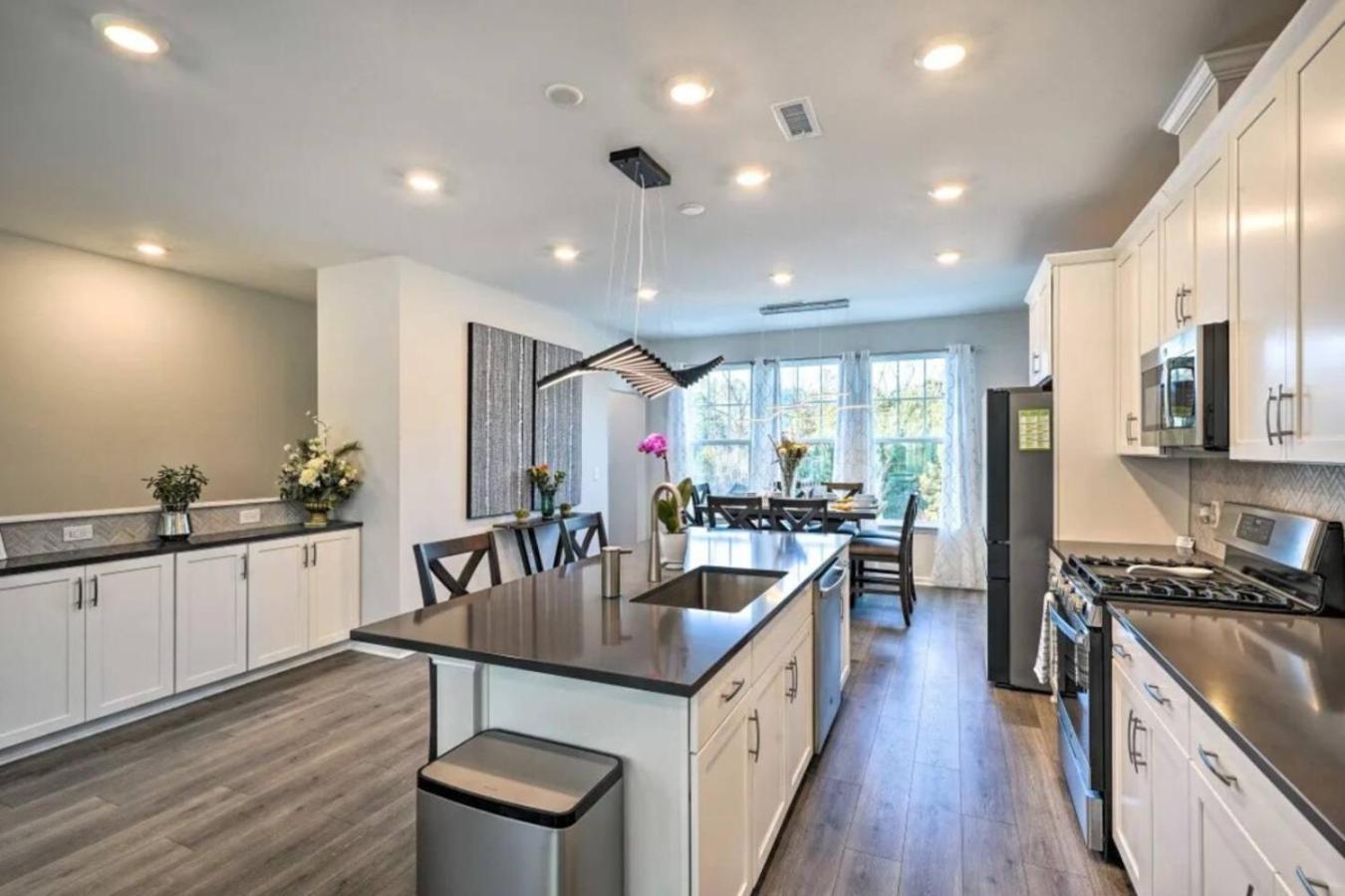 The Villas Buckingham 10 Mins To Rdu Airport Duke Downtown Durham Bagian luar foto