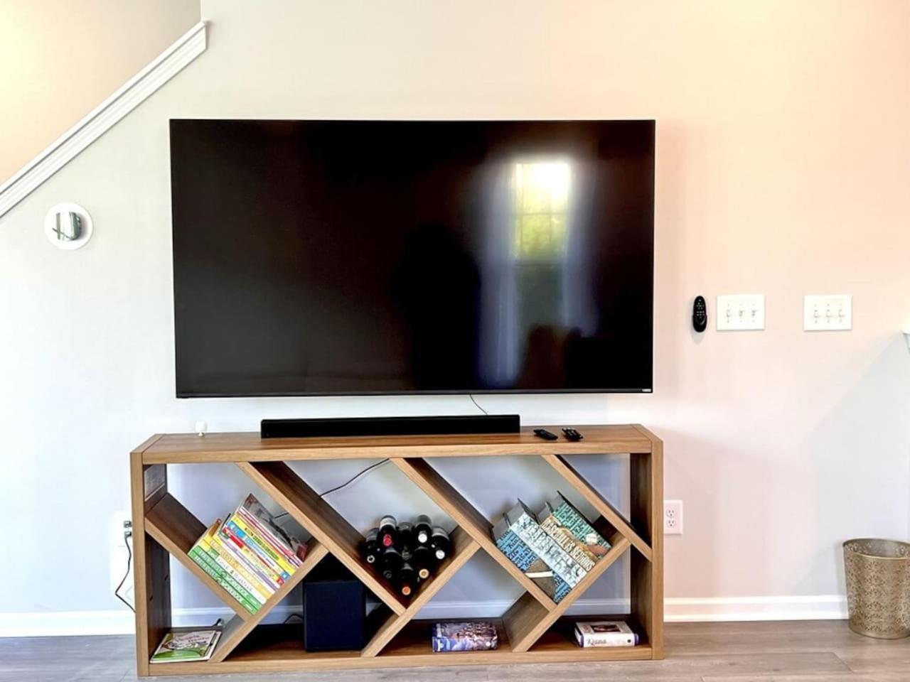 The Villas Buckingham 10 Mins To Rdu Airport Duke Downtown Durham Bagian luar foto