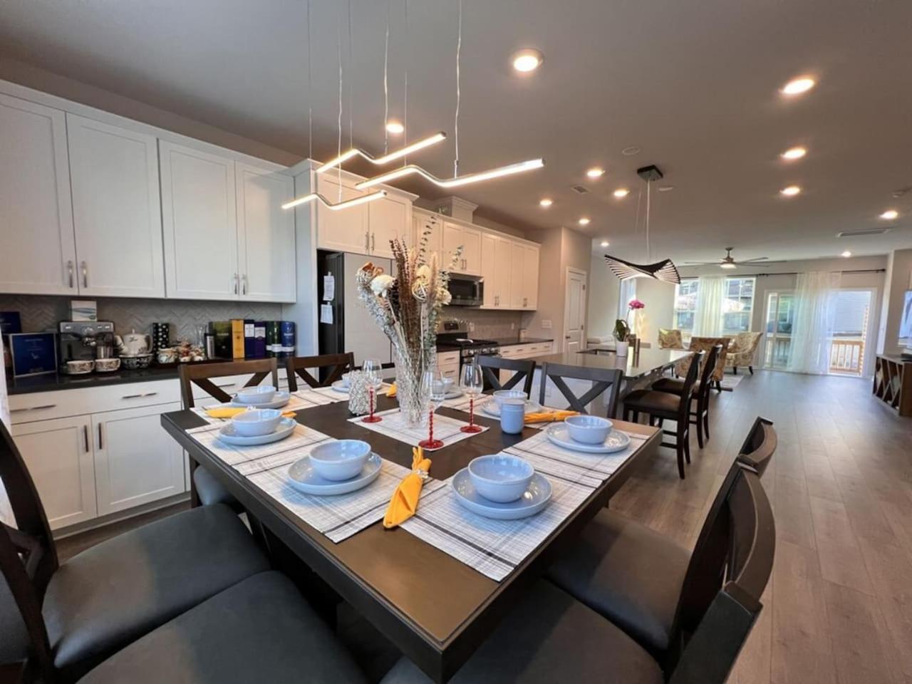 The Villas Buckingham 10 Mins To Rdu Airport Duke Downtown Durham Bagian luar foto