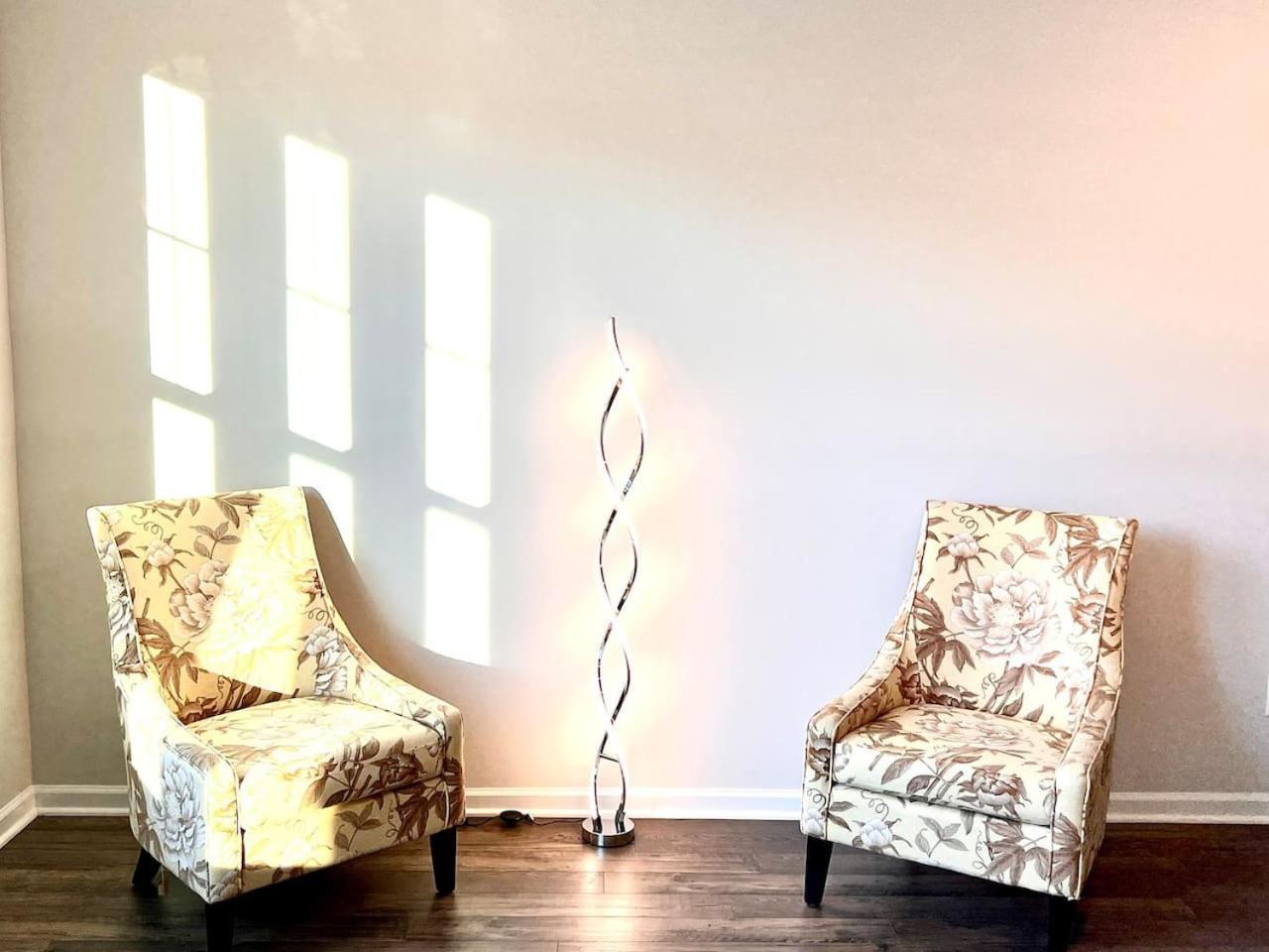 The Villas Buckingham 10 Mins To Rdu Airport Duke Downtown Durham Bagian luar foto