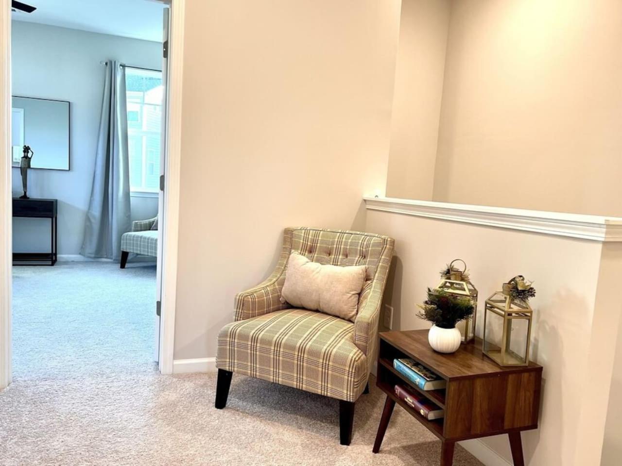 The Villas Buckingham 10 Mins To Rdu Airport Duke Downtown Durham Bagian luar foto