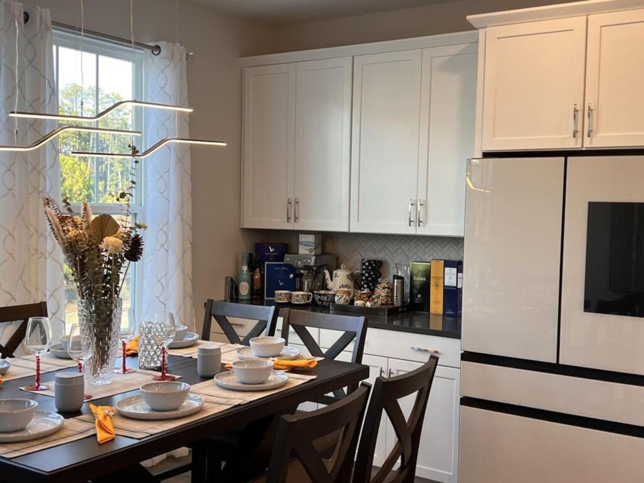The Villas Buckingham 10 Mins To Rdu Airport Duke Downtown Durham Bagian luar foto