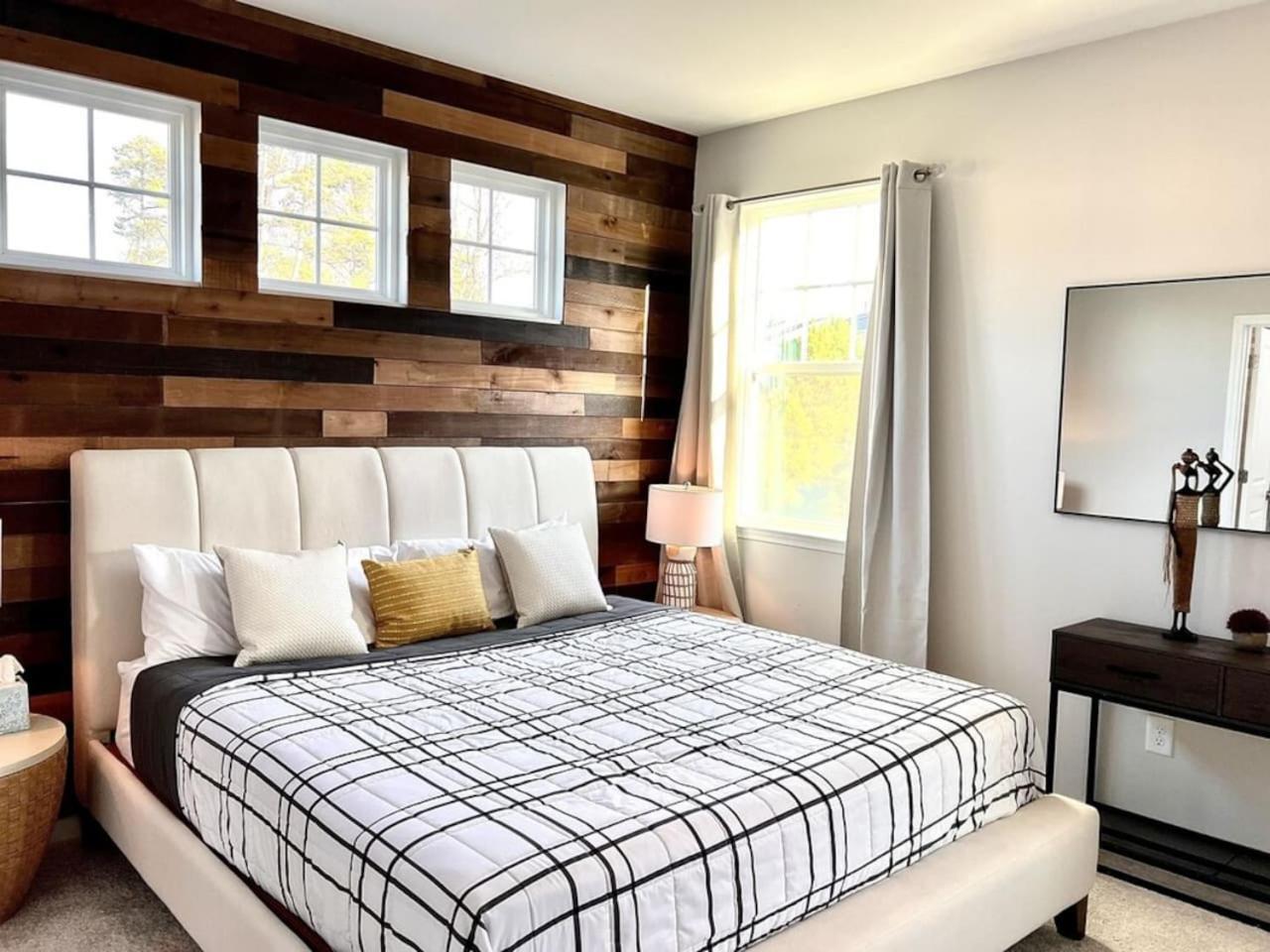 The Villas Buckingham 10 Mins To Rdu Airport Duke Downtown Durham Bagian luar foto