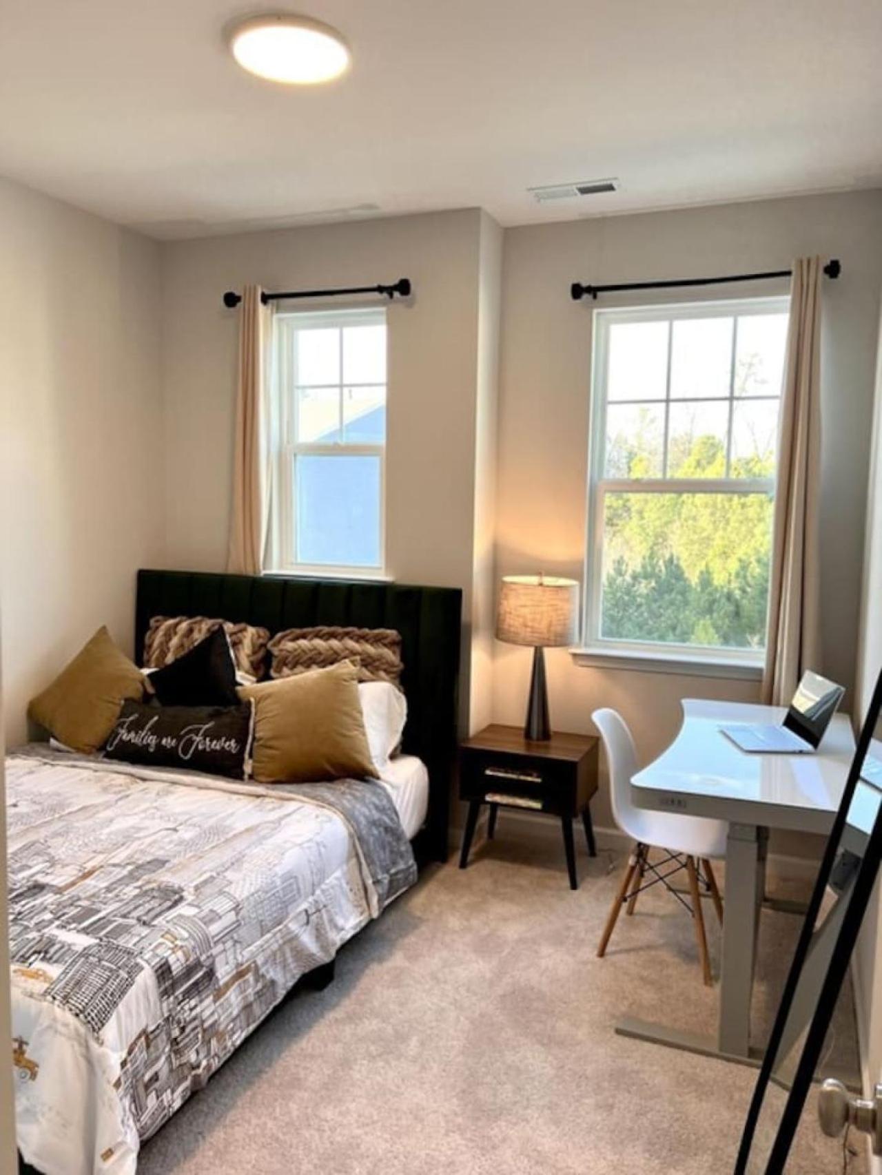 The Villas Buckingham 10 Mins To Rdu Airport Duke Downtown Durham Bagian luar foto